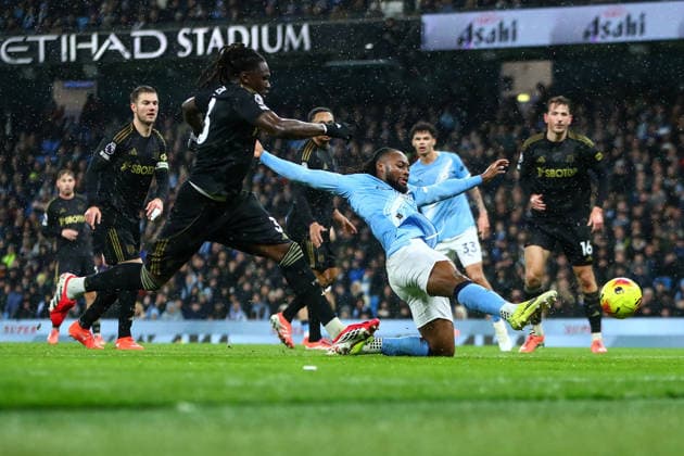 Manchester City v Fulham, Premier League Antoine Semenyo of Manchester City scores a GOAL 1-0 during the Manchester City v Fulham Premier League match at the Etihad Stadium, Manchester, England on 11 February 2026 Credit: Luke Williams Every Second Media Editorial use only. All images are copyright Every Second Media Limited. No images may be reproduced without prior permission. All rights reserved. Premier League and Football League images are subject to licensing agreements with Football DataCo Limited. see https: www.football-dataco.com Copyright: xIMAGO EveryxSecondxMediax ESM-1796-0012 LukexWilliamsx xEveryxSecondxMediax