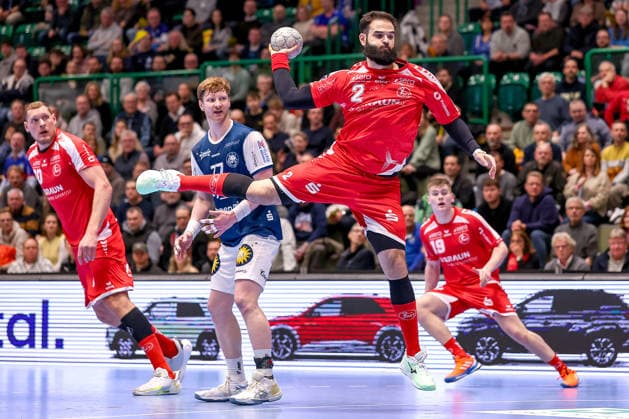 11 02 2026, Handball, 1 HBL, Bergischer HC MT Melsungen, 20 Matchday, Uni Halle Wuppertal Ruben Marchan Melsungen 02 throws the ball on goal North Rhine-Westphalia Germany