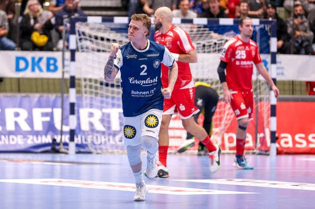 11 02 2026, Handball, 1 HBL, Bergischer HC MT Melsungen, 20 Matchday, Uni Halle Wuppertal Noah Beyer BHC 02 cheering North Rhine-Westphalia Germany