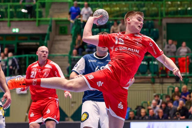 11 02 2026, Handball, 1 HBL, Bergischer HC MT Melsungen, 20 Matchday, Uni Halle Wuppertal Reynir Stefansson Melsungen 19 throws the ball on goal North Rhine-Westphalia Germany