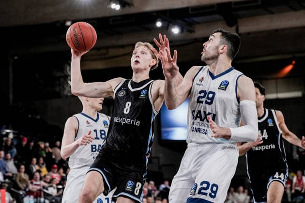 Germany Basketball EuroCup Season 2025 26 18 Matchday Veolia Towers Hamburg vs BAXI Manresa Inselpark Arena Hamburg Jared Grey Veolia Towers Hamburg, 8 , Pierre Oriola BAXI Manresa, 29 , Benedikt Turudic Veolia Towers Hamburg, 44 , Gustav Knudsen BAXI Manresa, 18 Copyright: xStefanxTrochax