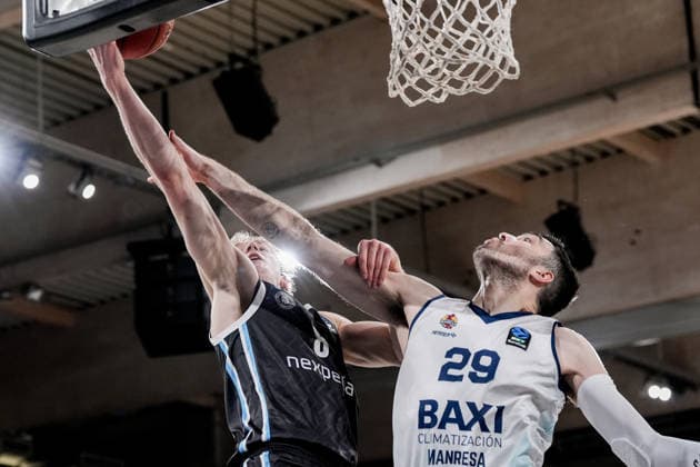 Germany Basketball EuroCup Season 2025 26 18 Matchday Veolia Towers Hamburg vs BAXI Manresa Inselpark Arena Hamburg Jared Grey Veolia Towers Hamburg, 8 , Pierre Oriola BAXI Manresa, 29 Copyright: xStefanxTrochax