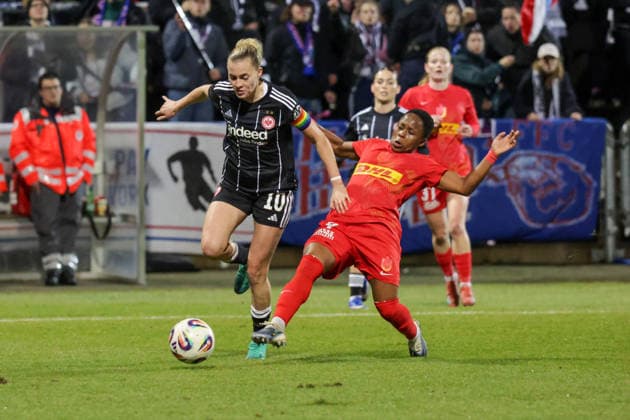 11 02 2026, xgrfx, Football UEFA Women s Europa Cup 1 4 Final, Eintracht Frankfurt FC Nordsjaelland v l Laura Freigang Eintracht Frankfurt , Bongeka Gamede FC Nordsjaelland DFL DFB REGULATIONS PROHIBIT ANY USE OF PHOTOGRAPHS as IMAGE SEQUENCES and or QUASI VIDEO Stadion am Brentanobad