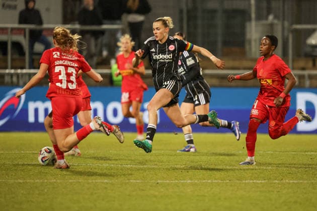 11 02 2026, xgrfx, Football UEFA Women s Europa Cup 1 4 Final, Eintracht Frankfurt FC Nordsjaelland v l Hannah Jorgensen FC Nordsjaelland , Laura Freigang Eintracht Frankfurt DFL DFB REGULATIONS PROHIBIT ANY USE OF PHOTOGRAPHS as IMAGE SEQUENCES and or QUASI VIDEO Stadion am Brentanobad