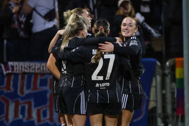 Frankfurt, Germany February 11, 2026 European Cup Women 2025 2026 1 4 Final Eintracht Frankfurt vs FC Nordsjaelland In the picture from left the second goal scorer Rebecka Blomqvist SGE scores the goal to 2 0 for Eintracht Frankfurt and cheers with her teammates Stadion am Bretanobad Hessen Copyright: xFotostandx xFantinix