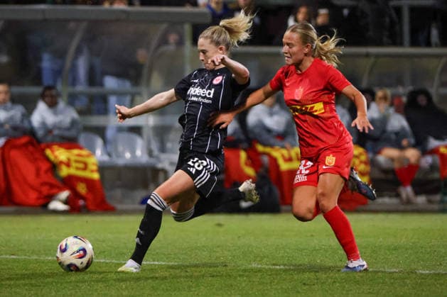 Frankfurt, Germany February 11, 2026 European Cup Women 2025 2026 1 4 Final Eintracht Frankfurt vs FC Nordsjaelland In the picture from left in the duel Rebecka Blomqvist Frankfurt and Astrid Engsig Karup FCN Stadion am Bretanobad Hessen Copyright: xFotostandx xFantinix