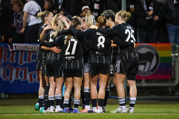 Frankfurt, Germany February 11, 2026 European Cup Women 2025 2026 1 4 Final Eintracht Frankfurt vs FC Nordsjaelland In the picture from left the second goal scorer Rebecka Blomqvist SGE , hidden in the picture, scores the goal to 2 0 for Eintracht Frankfurt and cheers with her teammates Stadion am Bretanobad Hessen Copyright: xFotostandx xFantinix