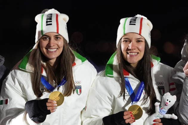 Italy s gold medalists Emanuel Rieder, Andrea Voetter, Marion Oberhofer and Simon Kainzwaldner, celebrate after the men s and women s doubles luge competitions at the 2026 Winter Olympics, in Cortina d Ampezzo, Italy, Wednesday, Feb. 11, 2026. (Photo Spada LaPresse)  Copyright: xSpada LaPressex