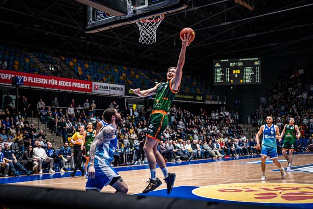 11 02 2026, xhfmx, Basketball easyCredit BBL Bundesliga, Frankfurt Skyliners VET CONCEPT Gladiators Trier v l Logan Johnson Skyliners Frankfurt , Marco Hollersbacher VET Concept Gladiators Trier DFL DFB REGULATIONS PROHIBIT ANY USE OF PHOTOGRAPHS as IMAGE SEQUENCES and or QUASI VIDEO Frankfurt am Main