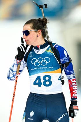(260211) -- ANTERSELVA, Feb. 11, 2026 -- Julia Simon of France reacts after the biathlon women s 15km individual match at the Milan-Cortina 2026 Olympic Winter games, Winterspiele,Spiele, Summer games in Anterselva, Italy, Feb. 11, 2026. ) (MICO2026)ITALY-ANTERSELVA-OLYMPIC WINTER GAMES-BIATHLON-WOMEN S 15KM INDIVIDUAL JiangxHan 