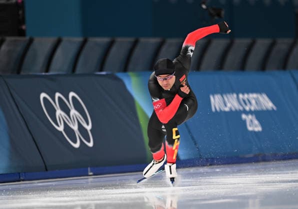 (260211) -- MILAN, Feb. 11, 2026 -- Ning Zhongyan of China competes during the Speed skating, Eisschnelllauf men s 1000m competition at the Milan-Cortina 2026 Olympic Winter games, Winterspiele,Spiele, Summer games in Milan, Italy, Feb. 11, 2026. ) (MICO2026)ITALY-MILAN-OLYMPIC WINTER GAMES-SPEED SKATING-MEN S 1000M WuxWei 