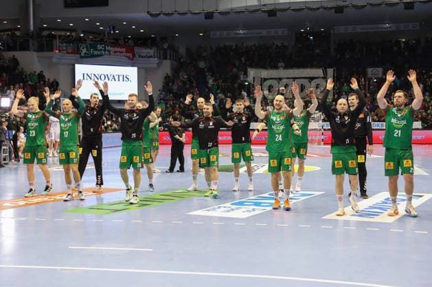 11 02 2026, xgox, Handball Daikin HBL SC Magdeburg TBV Lemgo Lippe emspor, v l Magdeburg cheering about the victory, cheering after the end of the game Magdeburg