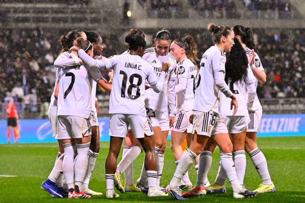 FOOTBALL : Paris FC vs Real Madrid - Champions League Dames - 11 02 2026 Athenea ( 7 - Real Madrid ) celebrates with teammates during the UEFA Women s Champions League match between Paris FC and Real Madrid CF at Stade Charlety on February 11, 2026 in Paris, France. ( Photo by Federico Pestelini PsnewZ ) - ParisFrance  Copyright: xFedericoxPestelinix