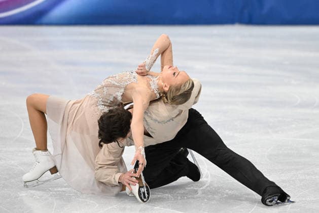 GIOCHI OLIMPICI - Olimpiadi Invernali Milano-Cortina 2026 - Figure skating, Eiskunstlauf Ice Dance BEKKER Phebe HERNANDEZ James (GBR) during Figure Skating Ice Dance, Olympic Winter games, Winterspiele,Spiele, Summer games Milano-Cortina 2026 in Milan, Italy, February 11 2026 Cortina D Ampezzo Italy  Copyright: xIPAxSport ABACAx