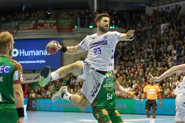 11 02 2026, xgox, Handball Daikin HBL SC Magdeburg TBV Lemgo Lippe emspor, v l Tim Suton Lemgo, 23 throws goal, Torschuetze, scores goal, Treffer, scores the goal Magdeburg