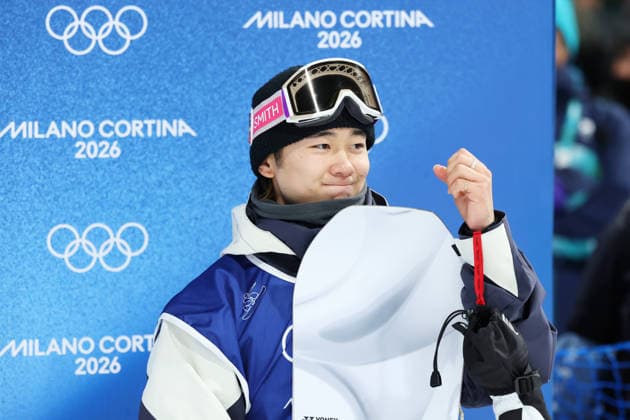 Yuto Totsuka (JPN), FEBRUARY 11, 2026 - Snowboarding : Men s Halfpipe Qualification during the Milano Cortina 2026 Olympic Winter games, Winterspiele,Spiele, Summer games at Livigno Snow Park in Livigno, Italy.  aflo_319395581
