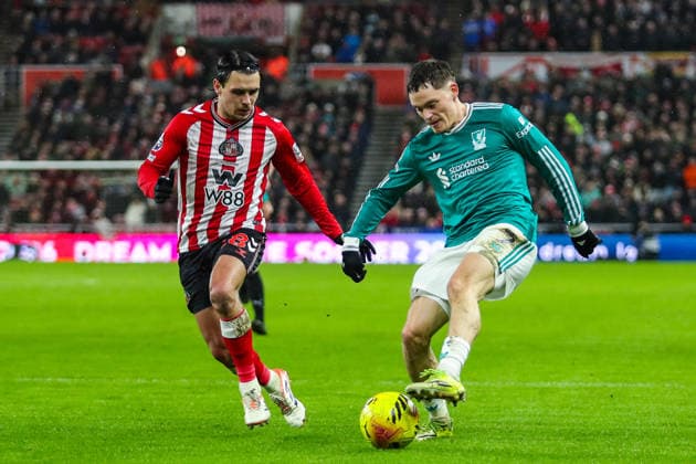 Sunderland v Liverpool, Premier League Florian Wirtz Of Liverpool battles with Enzo Le FÃ e Of Sunderland during the Sunderland v Liverpool Premier League match at the Stadium of Light, Sunderland, England on 11 February 2026 Credit: Lee Keuneke Every Second Media Editorial use only. All images are copyright Every Second Media Limited. No images may be reproduced without prior permission. All rights reserved. Premier League and Football League images are subject to licensing agreements with Football DataCo Limited. see https: www.football-dataco.com Copyright: xIMAGO EveryxSecondxMediax ESM-1795-0029 LeexKeunekex xEveryxSecondxMediax