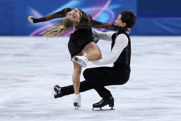 Emilea Zingas Vadym Kolesnik (USA) during the Olympic Winter games, Winterspiele,Spiele, Summer games Milano-Cortina 2026, Figure skating, Eiskunstlauf Ice Dance on February 11, 2026 at Milano Ice Skating Arena in Milan  Copyright: xFabrizioxCarabelli IPAxSportx xipa-agency.netx xx IPA_71333696 IPA_Agency_IPA71333696