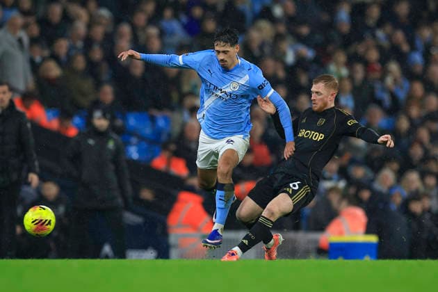 Manchester City v Fulham, Premier League Harrison Reed (6) of Fulham and Tijjani Reijnders (4) of Manchester City challenge for the ball during the Premier League match between Manchester City and Fulham at the Etihad Stadium, Manchester, UK on 11 February 2026. Manchester Etihad Stadium Manchester UK Editorial use only DataCo restrictions apply See www.football-dataco.com , Copyright: xConorxMolloyx PSI-23725-0060