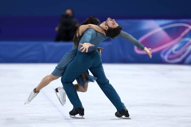 Laurence Fournier Beaudry Guillaume Cizeron (FRA) during the Olympic Winter games, Winterspiele,Spiele, Summer games Milano-Cortina 2026, Figure skating, Eiskunstlauf Ice Dance on February 11, 2026 at Milano Ice Skating Arena in Milan  Copyright: xFabrizioxCarabelli IPAxSportx xipa-agency.netx xx IPA_71337008 IPA_Agency_IPA71337008