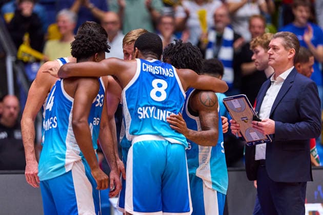 Skyliners Frankfurt team in time-out GER, Skyliners Frankfurt vs Gladiators Trier, Basketball, Matchday 19, EasyCredit Bundesliga, Season 2025 2026, 11 02 2026 GER, Skyliners Frankfurt vs Gladiators Trier, Basketball, Matchday 19, EasyCredit Bundesliga, Season 2025 2026, 11 02 2026 Frankfurt Main Copyright: xEibner-Pressefoto GeraldxOelze-dexStoppanyx EP_ODS