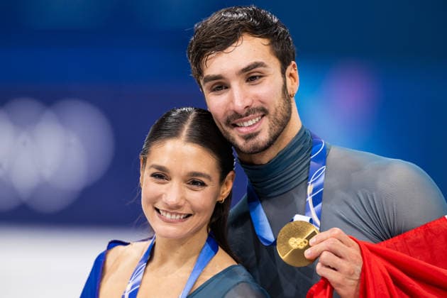 260211 Laurence Fournier Beaudry and Guillaume Cizeron of France celebrate with their gold medals after competing in the Figure skating, Eiskunstlauf ice dance - free dance program during day 5 of the 2026 Winter Olympics on February 11, 2026 in Milan. Photo: Emma Wallskog BILDBYRAN kod EW EW0627 konstakning figure skating kunstlop Olympic Games, Olympische Spiele, Olympia, OS olympics winter olympics os ol olympiska spel vinter-os olympiske leker milano cortina 2026 milan cortina 2026 milano cortina 2026 olympic games milano cortina 2026 winter olympic games milano cortina-os milano cortina-ol vinter-ol 5 bbeng isdans ice dance *** 260211 Laurence Fournier Beaudry and Guillaume Cizeron of France celebrate with their gold medals after competing in the figure skating ice dance free dance program during day 5 of the 2026 Winter Olympics on February 11, 2026 in Milan Photo Emma Wallskog BILDBYRAN kod EW EW0627 konstakning figure skating kunstlop olympic games olympics winter olympics os ol olympiska spel vinter os olympiske leker milano cortina 2026 milan cortina 2026 milano cortina 2026 olympic games milano cortina 2026 winter olympic games milano cortina os milano cortina ol vinter ol 5 bbeng isdans ice dance  Copyright: EMMAxWALLSKOG BB260211EW088