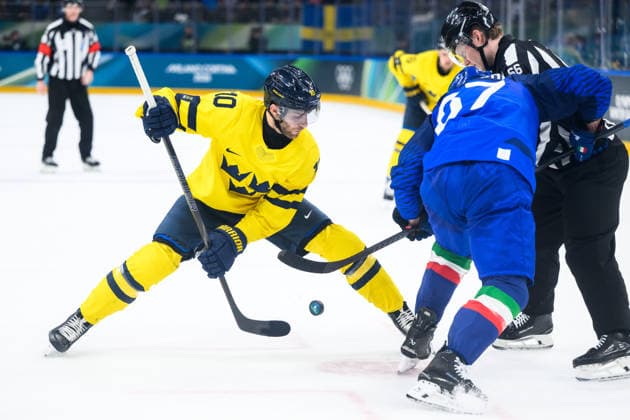 260211 Alexander Wennberg of Sweden in the men s Ice hockey, Eishockey game between Sweden and Italy during day 5 of the 2026 Winter Olympics on February 11, 2026 in Milan. Photo: Carl Sandin BILDBYRAN kod CS CS0870 ishockey ice hockey Olympic Games, Olympische Spiele, Olympia, OS olympics winter olympics os ol olympiska spel vinter-os olympiske leker milano cortina 2026 milan cortina 2026 milano cortina 2026 olympic games milano cortina 2026 winter olympic games milano cortina-os milano cortina-ol vinter-ol 5 bbeng sverige sweden italien italy *** 260211 Alexander Wennberg of Sweden in the men s ice hockey game between Sweden and Italy during day 5 of the 2026 Winter Olympics on February 11, 2026 in Milan Photo Carl Sandin BILDBYRAN kod CS CS0870 ishockey ice hockey olympic games olympics winter olympics os ol olympiska spel vinter os olympiske leker milano cortina 2026 milan cortina 2026 milano cortina 2026 olympic games milano cortina 2026 winter olympic games milano cortina os milano cortina ol vinter ol 5 bbeng sverige sweden italien italy  Copyright: CARLxSANDIN BB260211CS224