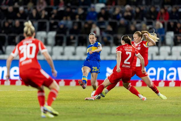 Google Pixel Womens Bundesliga FC Carl Zeiss Jena vs FC Bayern Munich Jena 11 02 2026 Helen Börner 29 FC Carl Zeiss Jena vs Vanessa Gilles 2 FC Bayern Munich and Glódís Perla Viggósdóttir 4 FC Bayern Munich behind Google Pixel Womens Bundesliga FC Carl Zeiss Jena vs FC Bayern Munich ad hoc arena at Ernst Abbe Sportfeld 11 02 2026 DFB REGULATIONS PROHIBIT ANY USE OF PHOTOGRAPHS AS IMAGE SEQUENCES AND OR QUASI VIDEO Copyright: xBEAUTIFULxSPORTS Duehringx