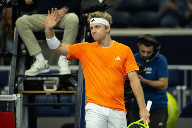 February 11, 2026, Frisco, Texas, USA: (L to r) ALEX MICHELSEN (USA) celebrates after winning a menÃ¢â‚¬â ¢s singles match at 2026 Nexo Dallas Open at The Ford Center at The Star in Frisco, Texas.Alejandro Davidovich Fokina defeated Alex Michelson 6:4, 6:4. Frisco USA - ZUMAh193 20260211_zsp_h193_101 Copyright: xDanielxMcGregor-Huyerx