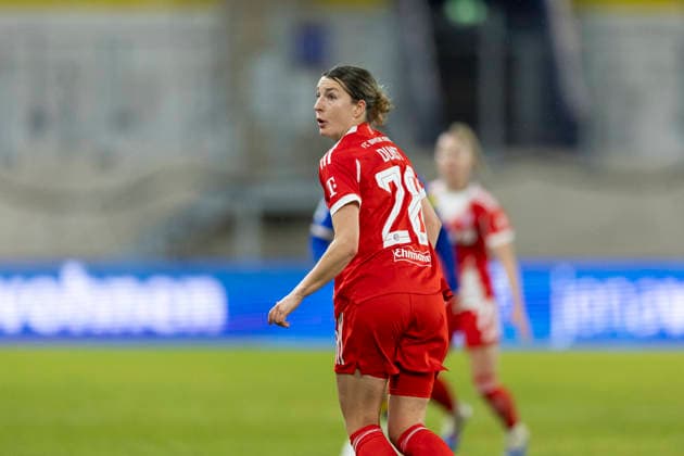 Google Pixel Frauen Bundesliga FC Carl Zeiss Jena vs FC Bayern München Jena 11 02 2026 Barbara Dunst 28 FC Bayern München Google Pixel Frauen Bundesliga FC Carl Zeiss Jena vs FC Bayern München ad hoc arena im Ernst Abbe Sportfeld 11 02 2026 DFB REGULATIONS PROHIBIT ANY USE OF PHOTOGRAPHS AS IMAGE SEQUENCES AND OR QUASI VIDEO Copyright: xBEAUTIFULxSPORTS Duehringx