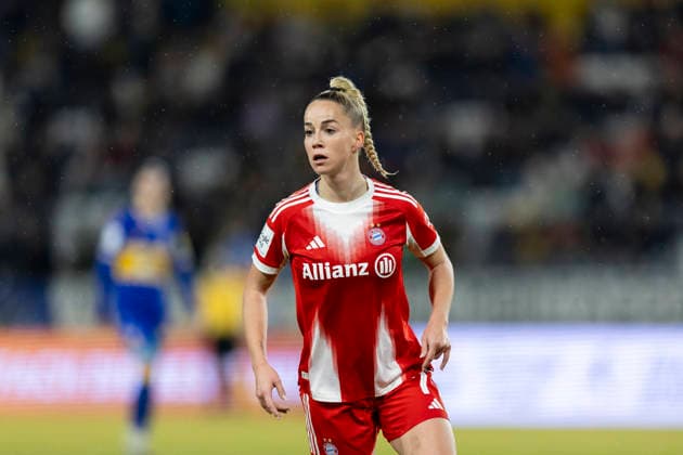 Google Pixel Frauen Bundesliga FC Carl Zeiss Jena vs FC Bayern München Jena 11 02 2026 Giulia Gwinn 7 FC Bayern München Google Pixel Frauen Bundesliga FC Carl Zeiss Jena vs FC Bayern München ad hoc arena im Ernst Abbe Sportfeld 11 02 2026 DFB REGULATIONS PROHIBIT ANY USE OF PHOTOGRAPHS AS IMAGE SEQUENCES AND OR QUASI VIDEO Copyright: xBEAUTIFULxSPORTS Duehringx
