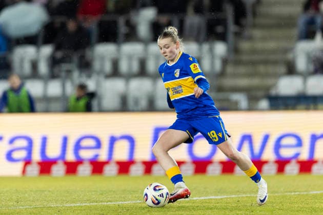 Google Pixel Frauen Bundesliga FC Carl Zeiss Jena vs FC Bayern München Jena 11 02 2026 Hannah Lehmann 19 FC Carl Zeiss Jena Google Pixel Frauen Bundesliga FC Carl Zeiss Jena vs FC Bayern München ad hoc arena im Ernst Abbe Sportfeld 11 02 2026 DFB REGULATIONS PROHIBIT ANY USE OF PHOTOGRAPHS AS IMAGE SEQUENCES AND OR QUASI VIDEO Copyright: xBEAUTIFULxSPORTS Duehringx