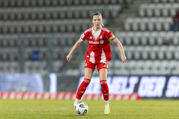 Google Pixel Frauen Bundesliga FC Carl Zeiss Jena vs FC Bayern München Jena 11 02 2026 Glódís Perla Viggósdóttir 4 FC Bayern München Google Pixel Frauen Bundesliga FC Carl Zeiss Jena vs FC Bayern München ad hoc arena im Ernst Abbe Sportfeld 11 02 2026 DFB REGULATIONS PROHIBIT ANY USE OF PHOTOGRAPHS AS IMAGE SEQUENCES AND OR QUASI VIDEO Copyright: xBEAUTIFULxSPORTS Duehringx
