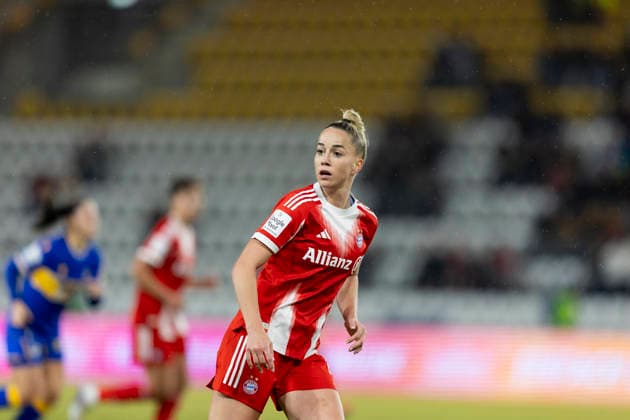 Google Pixel Frauen Bundesliga FC Carl Zeiss Jena vs FC Bayern München Jena 11 02 2026 Giulia Gwinn 7 FC Bayern München Google Pixel Frauen Bundesliga FC Carl Zeiss Jena vs FC Bayern München ad hoc arena im Ernst Abbe Sportfeld 11 02 2026 DFB REGULATIONS PROHIBIT ANY USE OF PHOTOGRAPHS AS IMAGE SEQUENCES AND OR QUASI VIDEO Copyright: xBEAUTIFULxSPORTS Duehringx