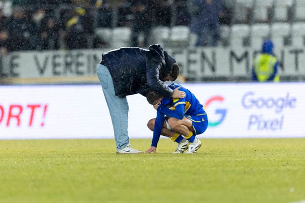 Google Pixel Womens Bundesliga FC Carl Zeiss Jena vs FC Bayern Munich Jena 11 02 2026 Florian Kästner Head Coach FC Carl Zeiss Jena and Lisa Gora 16 FC Carl Zeiss Jena Google Pixel Womens Bundesliga FC Carl Zeiss Jena vs FC Bayern Munich ad hoc arena at Ernst Abbe Sportfeld 11 02 2026 DFB REGULATIONS PROHIBIT ANY USE OF PHOTOGRAPHS AS IMAGE SEQUENCES AND OR QUASI VIDEO Copyright: xBEAUTIFULxSPORTS Duehringx
