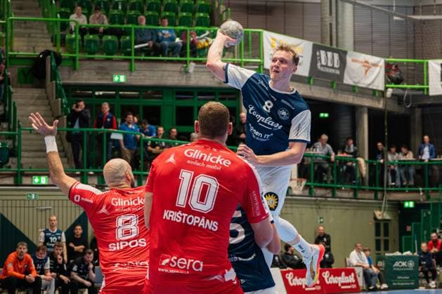 Scene with Nico Schöttle 8 Bergischer HC , Dainis Kristopans 10 MT Melsungen and Adrian Sipos 8 MT Melsungen in the game between Bergischer HC and MT Melsungen in the DAIKIN HBL on matchday 20 in Wuppertal Scene with Nico Schöttle 8 Bergischer HC and Dainis Kristopans 10 MT Melsungen Copyright: xFeyzullahxGökalp feyzofsportsx