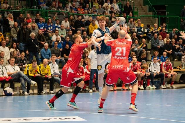 Scene with Johannes Wasielewski 77 Bergischer HC , Adrian Sipos 8 MT Melsungen and Uladzislau Kulesh 20 MT Melsungen in the game between Bergischer HC and MT Melsungen in the DAIKIN HBL on matchday 20 in Wuppertal Scene with Johannes Wasielewski 77 Bergischer HC and Adrian Sipos 8 MT Melsungen Copyright: xFeyzullahxGökalp feyzofsportsx