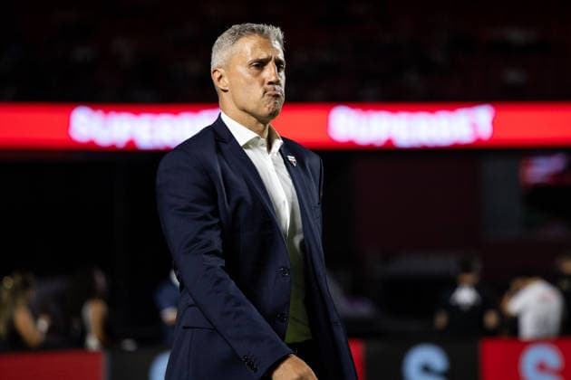 São Paulo x Grêmio SaO PAULO, SP - 11.02.2026: SaO PAULO X GRÃªMIO - Hernan Crespo during the match between Sao Paulo and GrÃªmio, valid for the 3rd round of the Brasileirao, held on Wednesday night (11) at MorumBIS in Sao Paulo, SP. (Photo: Rodilei Morais Fotoarena) x2882422x  RodileixMorais