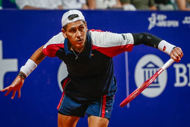 ATP, Tennis Herren Argentina Open 2026 BUENOS AIRES, AR - 11.02.2026: ATP ARGENTINA OPEN 2026 - Buenos Aires, Argentina. February 11, 2026 . Alejandro Tabilo (CHI) in action during the Round of 16 match at the Argentina Open 2026. (Photo: Lucas Mangi Fotoarena) x2882501x  LucasxMangi