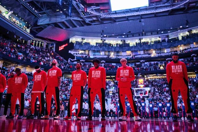 February 11, 2026, Toronto, On, Canada: The Toronto Raptors pause for a moment of silence for the victims of the Tumbler Ridge shooting ahead of first half NBA, Basketball Herren, USA basketball against the Detroit Pistons in Toronto, on Wednesday, Feb. 11, 2026. Canada News - February 11, 2026  - ZUMAc35_ 20260211_zaf_c35_293 Copyright: xSammyxKoganx