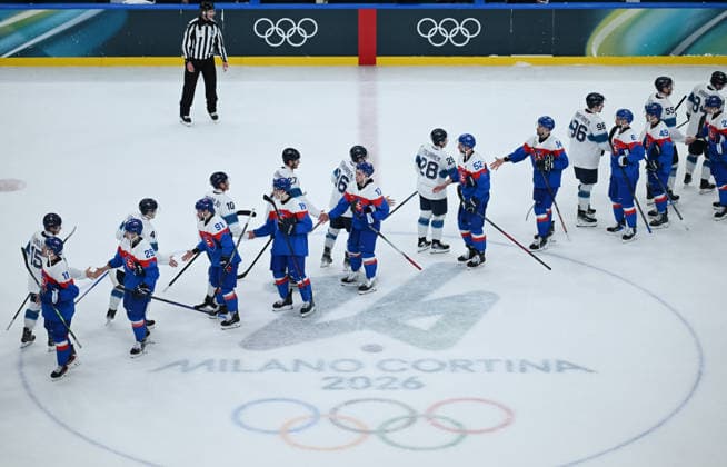(260212) -- MILAN, Feb. 12, 2026 -- Players of both teams greet after the Ice hockey, Eishockey men s preliminary round group B match between Finland and Slovakia at the Milan-Cortina 2026 Olympic Winter games, Winterspiele,Spiele, Summer games in Milan, Italy, Feb. 11, 2026. ) (MICO2026)ITALY-MILAN-OLYMPIC WINTER GAMES-ICE HOCKEY-MEN-PRELIMINARY-FIN VS SVK ZhangxHaofu 