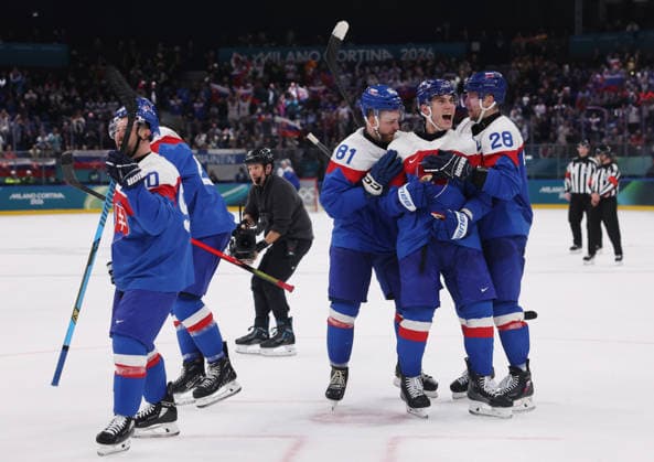 (260212) -- MILAN, Feb. 12, 2026 -- Players of Slovakia celebrate a goal during the Ice hockey, Eishockey men s preliminary round group B match between Finland and Slovakia at the Milan-Cortina 2026 Olympic Winter games, Winterspiele,Spiele, Summer games in Milan, Italy, Feb. 11, 2026. ) (MICO2026)ITALY-MILAN-OLYMPIC WINTER GAMES-ICE HOCKEY-MEN-PRELIMINARY-FIN VS SVK WangxKaiyan 