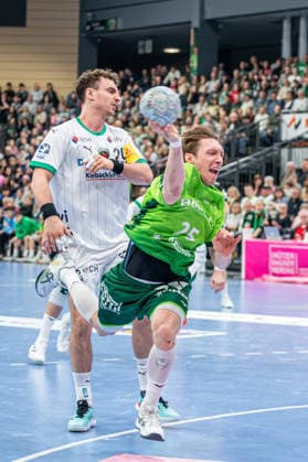 Handball Bundesliga HSG Wetzlar Füchse Berlin, 11 02 26 Justin Müller HSG Wetzlar, 25 , Lukas Herburger Füchse Berlin, 29 Handball Bundesliga HSG Wetzlar Füchse Berlin Wetzlar, 11 02 26 Copyright: xBEAUTIFULxSPORTS Roeczeyx