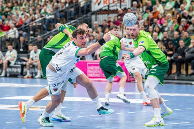Handball Bundesliga HSG Wetzlar Füchse Berlin, 11 02 26 Lukas Herburger Füchse Berlin, 29 , Nikola Grahovac HSG Wetzlar, 2 , Philipp Ahouansou HSG Wetzlar, 19 Handball Bundesliga HSG Wetzlar Füchse Berlin Wetzlar, 11 02 26 Copyright: xBEAUTIFULxSPORTS Roeczeyx