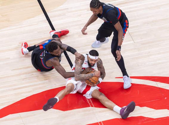 (260212) -- TORONTO, Feb. 12, 2026 -- Brandon Ingram (front) of Toronto Raptors vies with Paul Reed (L) of Detroit Pistons during the 2025-2026 NBA, Basketball Herren, USA regular season game between Toronto Raptors and Detroit Pistons in Toronto, Canada, Feb. 11, 2026. (Photo by Xinhua) (SP)CANADA-TORONTO-BASKETBALL-NBA-PISTONS VS RAPTORS ZouxZheng 