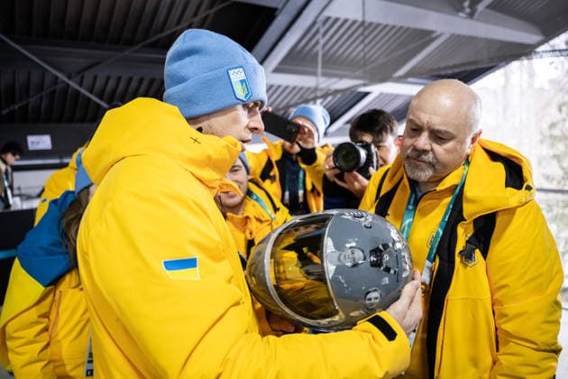 260212 Vladyslav Heraskevych of Ukraine with his helmet in the mixed zone during men™s skeleton round 1 during day 6 of the 2026 Winter Olympics on February 12, 2026 in Cortina. Photo: Jon Olav Nesvold BILDBYRAN COP 217 JE0120 skeleton Olympic Games, Olympische Spiele, Olympia, OS olympics winter olympics os ol olympiska spel vinter-os olympiske leker milano cortina 2026 milan cortina 2026 milano cortina 2026 olympic games milano cortina 2026 winter olympic games milano cortina-os milano cortina-ol vinter-ol 6 bbeng *** 260212 Vladyslav Heraskevych of Ukraine with his helmet in the mixed zone during men™s skeleton round 1 during day 6 of the 2026 Winter Olympics on February 12, 2026 in Cortina Photo Jon Olav Nesvold BILDBYRAN COP 217 JE0120 skeleton olympic games olympics winter olympics os ol olympiska spel vinter os olympiske leker milano cortina 2026 milan cortina 2026 milano cortina 2026 olympic games milano cortina 2026 winter olympic games milano cortina os milano cortina ol vinter ol 6 bbeng  Copyright: JONxOLAVxNESVOLD BB260212JE022