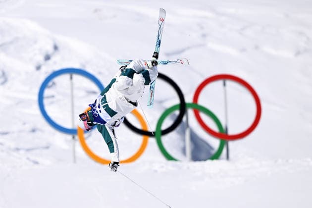 2026 WINTER Olympic Games, Olympische Spiele, Olympia, OS Cooper Woods of Australia during the Men™s Moguls qualification round 2 at the Livigno Aerials and Moguls Park on day 6 of the 2026 Milano Cortina Winter Olympic Games in Livigno, Italy, Wednesday, February 11, 2026. ( NO ARCHIVING, EDITORIAL USE ONLY LIVIGNO SONDRIO ITALY  Copyright: xDANxHIMBRECHTSx 20260212191039518150