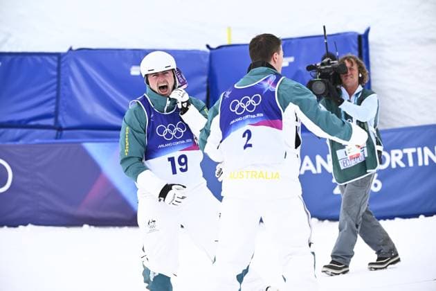 LIVIGNO, ITALY 20260212 Cooper Woods, Australia, won the men s moguls final during the Winter Olympics in Livigno, Italy. Walter Wallberg, back left, came in fourth place. *** The image is included in the SPORTS PACKAGE. For others PAYMENT IMAGE *** LIVIGNO ITALY x10080x *** LIVIGNO, ITALY 20260212 Cooper Woods, Australia, won the men s moguls final during the Winter Olympics in Livigno, Italy Walter Wallberg, back left, came in fourth place The image is included in the SPORTS PACKAGE For others PAYMENT IMAGE LIVIGNO ITALY x10080x  Copyright: xFredrikxSandberg TTx 2026 OLYMPICS MOGUL FINAL