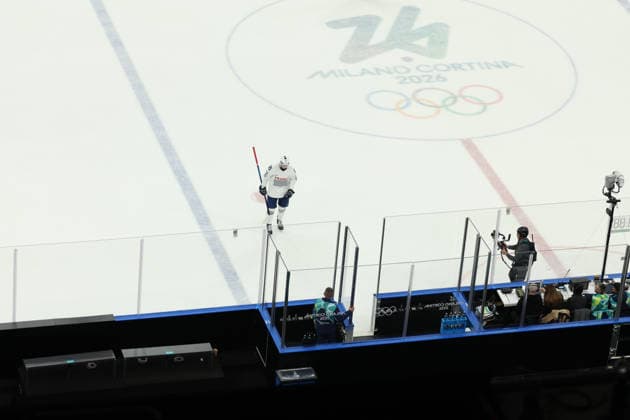 February 12, 2026, Milan, Lombardy, Italy: KEVIN BOZON of France is sent to the penalty box during the Men s Preliminary Round Group A game between Team Switzerland (SUI) and Team France (FRA) at the Milano Cortina 2026 Winter Olympic Games, Olympische Spiele, Olympia, OS Milan Italy - ZUMAc179 20260212_oly_c179_034 Copyright: xMickaelxChavetx