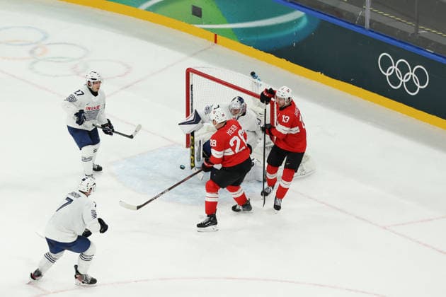 February 12, 2026, Milan, Lombardy, Italy: TIMO MEIER 28 of Switzerland in the Men s Preliminary Round Group A game between Team Switzerland (SUI) and Team France (FRA) at the Milano Cortina 2026 Winter Olympic Games, Olympische Spiele, Olympia, OS Milan Italy - ZUMAc179 20260212_oly_c179_035 Copyright: xMickaelxChavetx